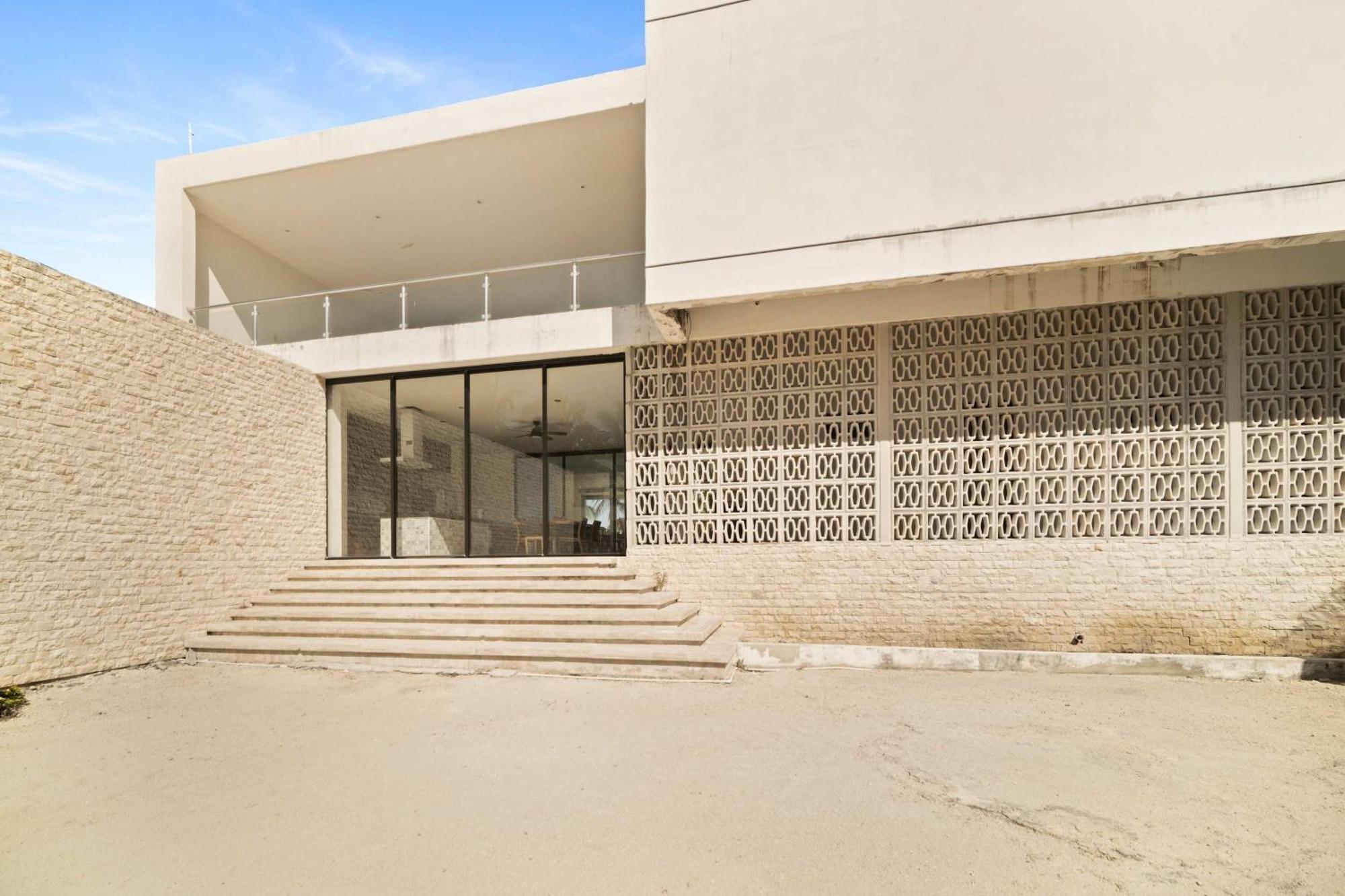 Beachfront Coco Modern Designer House By Peninsula Stays San Crisanto Εξωτερικό φωτογραφία